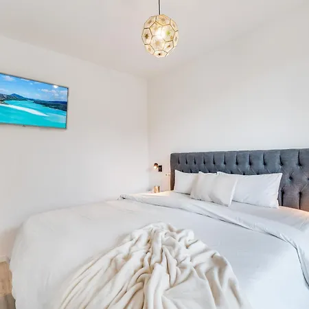 Appartement Elegant 2 Bdrm Minimalist W Pool & Bbq *